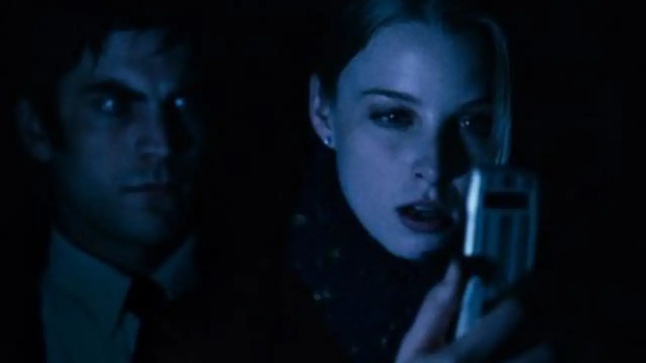 P2 (2007) Jump Scare - Thomas Attacks Angela, image size:1280x720